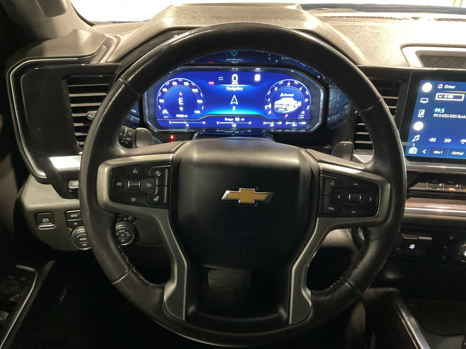 2022 Chevrolet Silverado 1500 LTZ Crew Cab 4WD