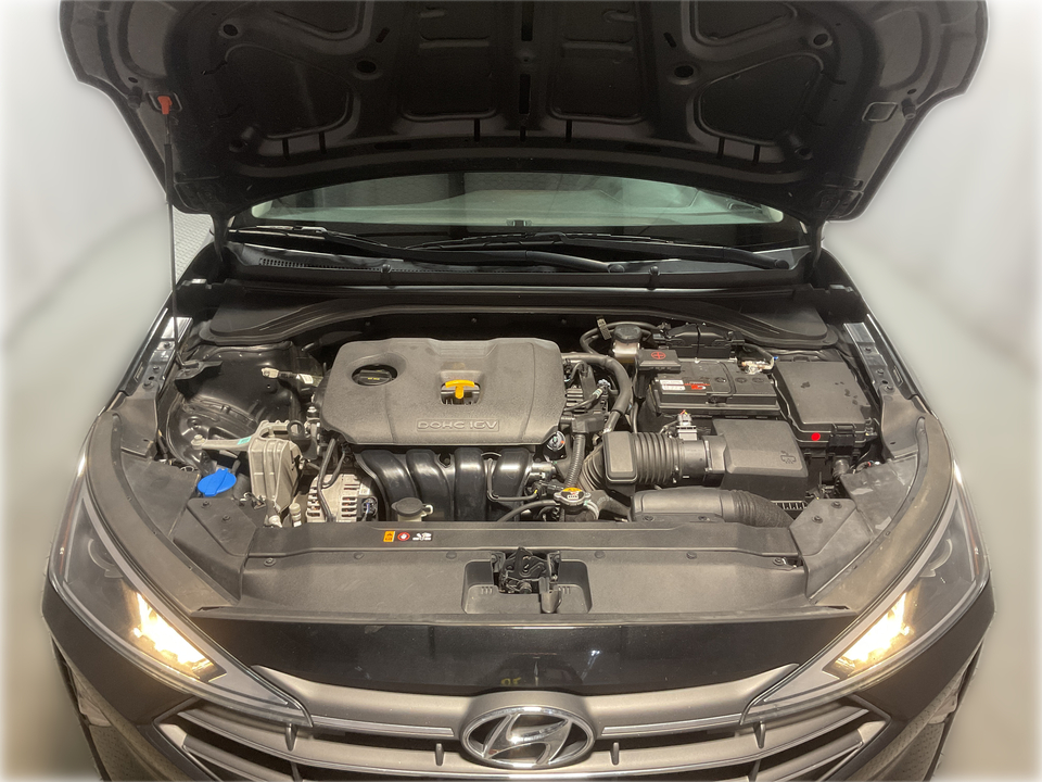 2020 Hyundai Elantra SE 6AT