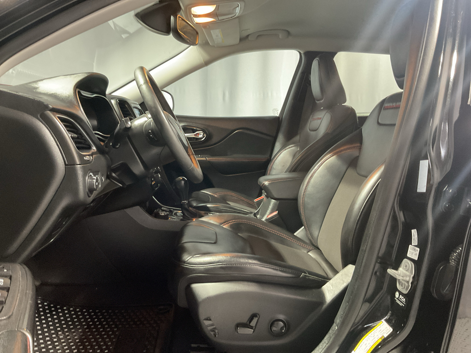 2022 Jeep Cherokee Trailhawk 4WD