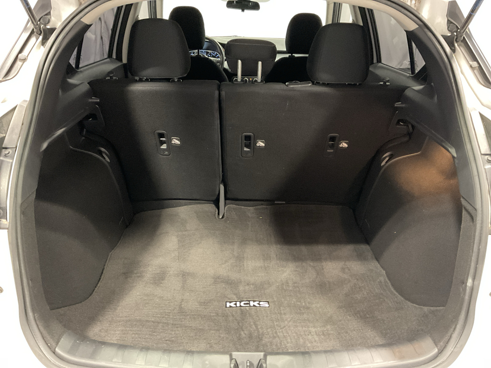 2021 Nissan Kicks S