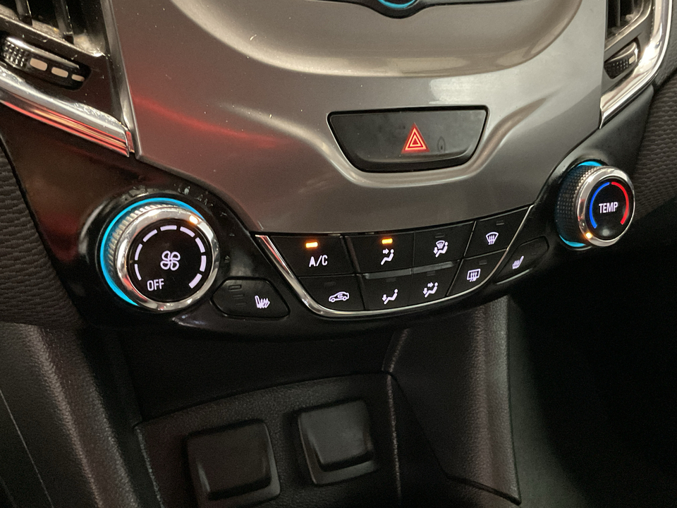 2017 Chevrolet Cruze LT Auto