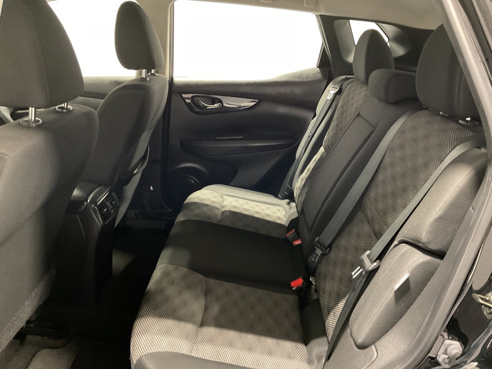 2021 Nissan Rogue Sport SV