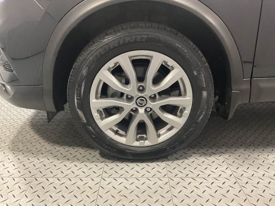 2021 Nissan Rogue Sport SV