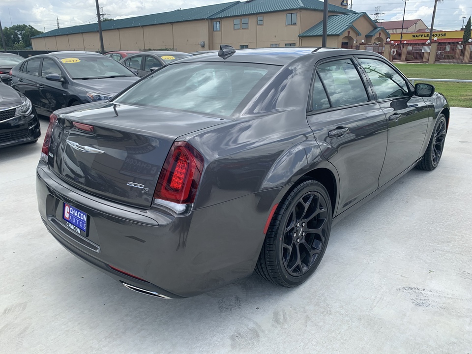 2019 Chrysler 300 S V6 RWD