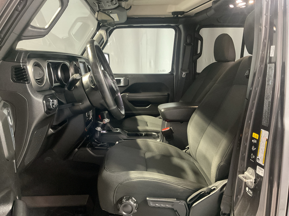 2021 Jeep Gladiator Sport