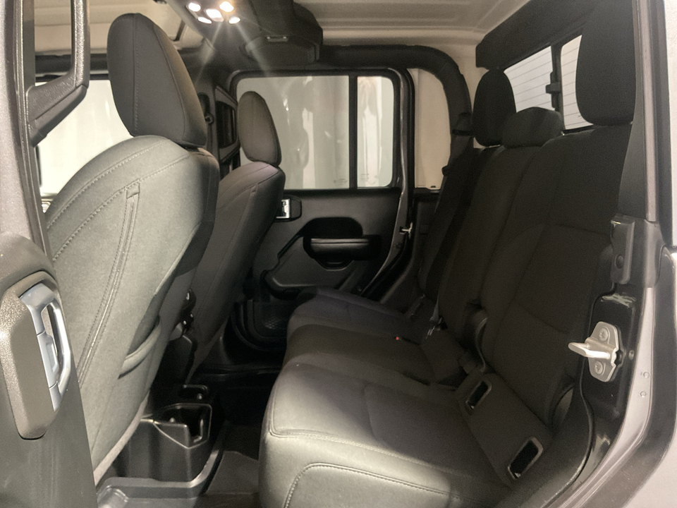 2021 Jeep Gladiator Sport