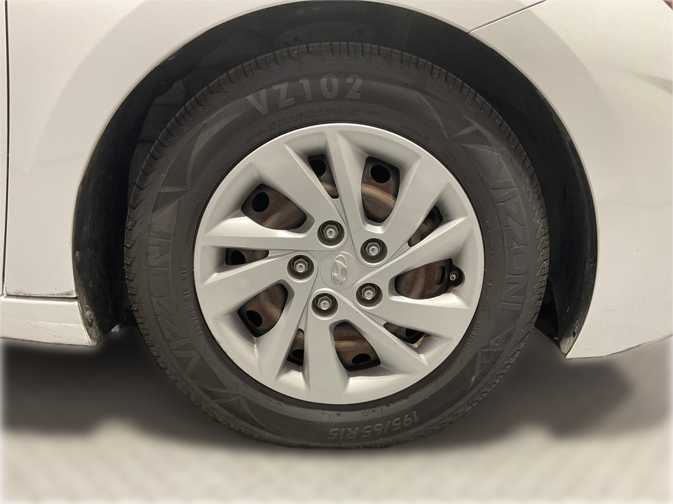 2020 Hyundai Elantra SE 6AT