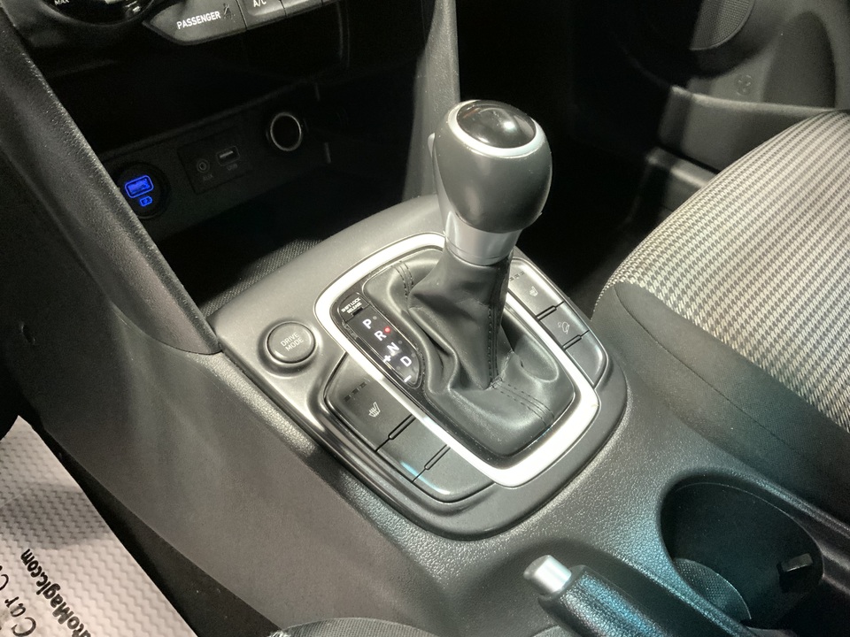 2020 Hyundai Kona SEL