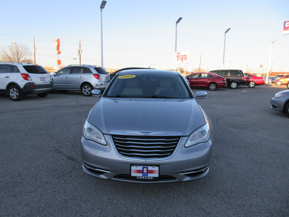 2013 Chrysler 200 Limited