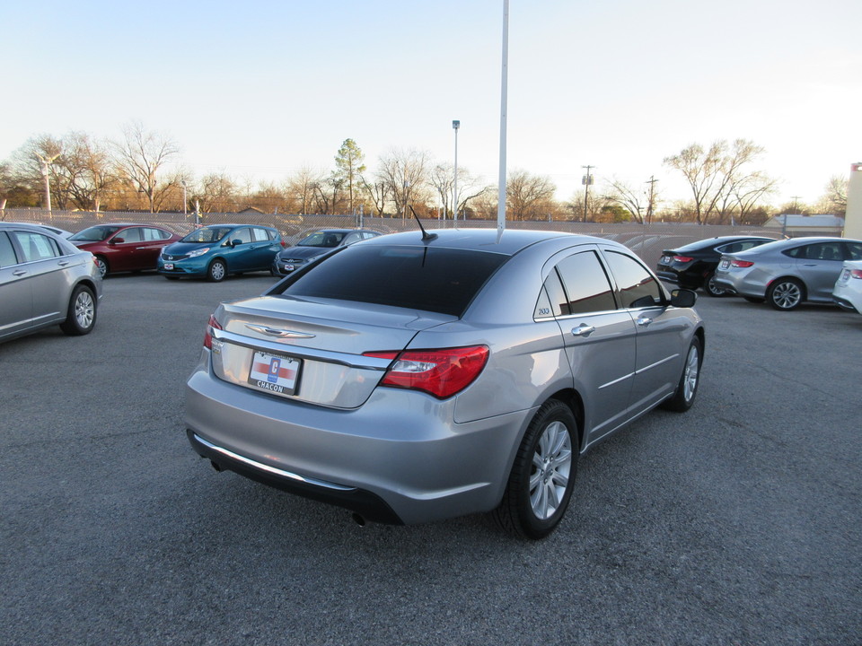 2013 Chrysler 200 Limited