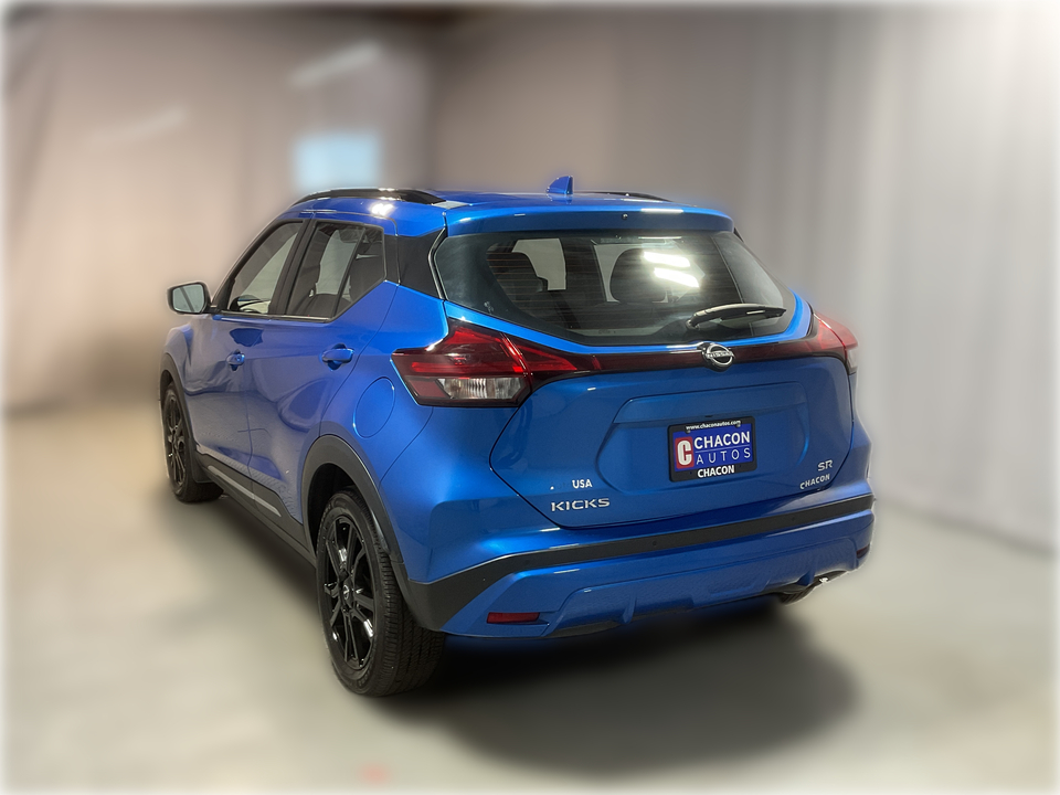 2023 Nissan Kicks SR
