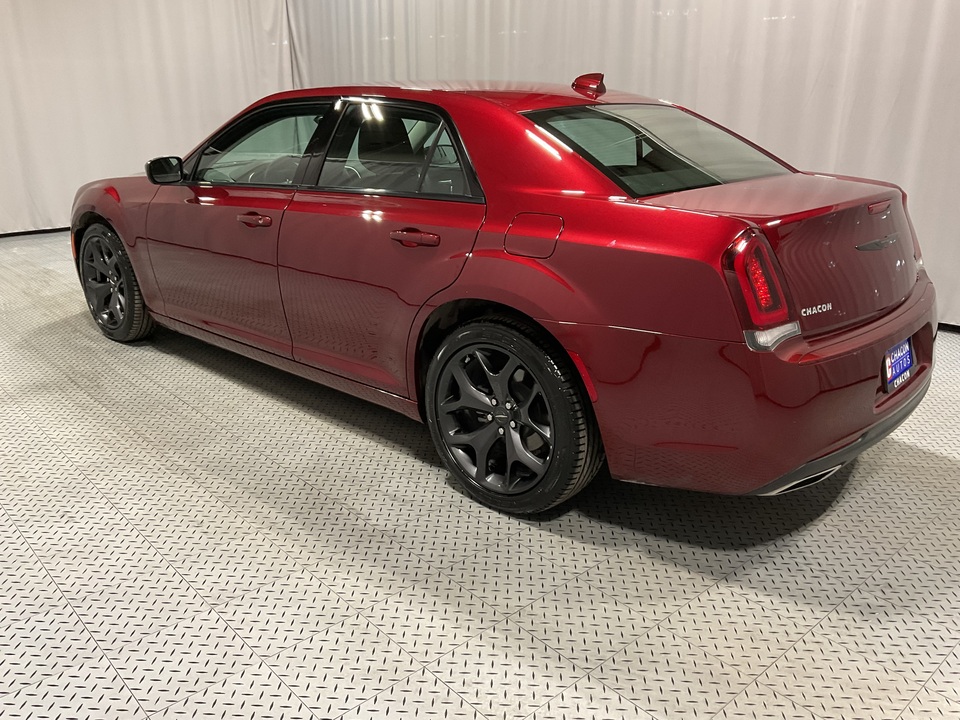 2023 Chrysler 300 Touring