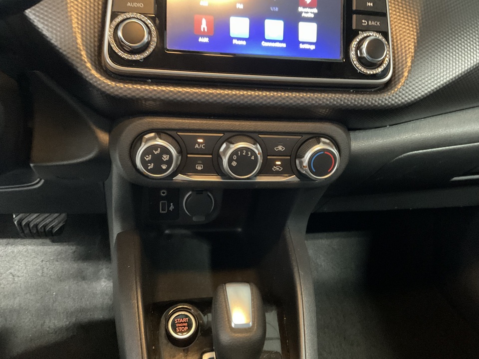 2020 Nissan Kicks S