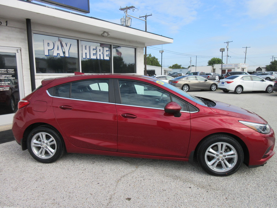 2017 Chevrolet Cruze LT Auto Hatchback