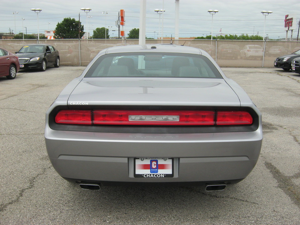 2013 Dodge Challenger SXT