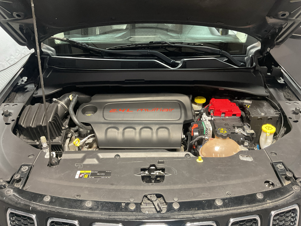 2021 Jeep Compass Latitude FWD