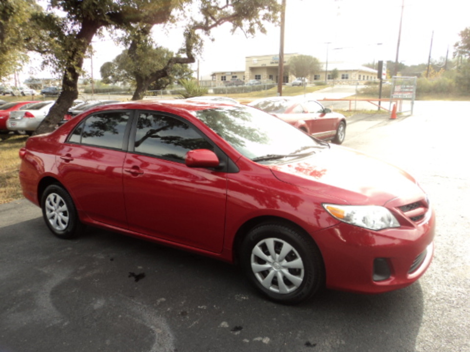 2011 Toyota Corolla LE 4-Speed AT