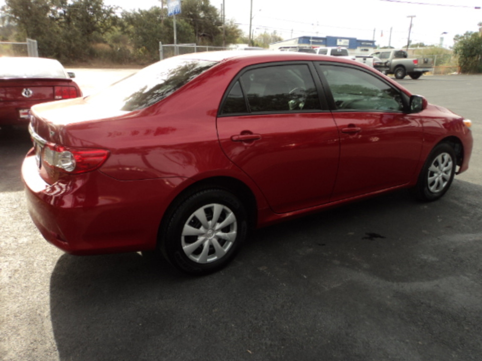 2011 Toyota Corolla LE 4-Speed AT