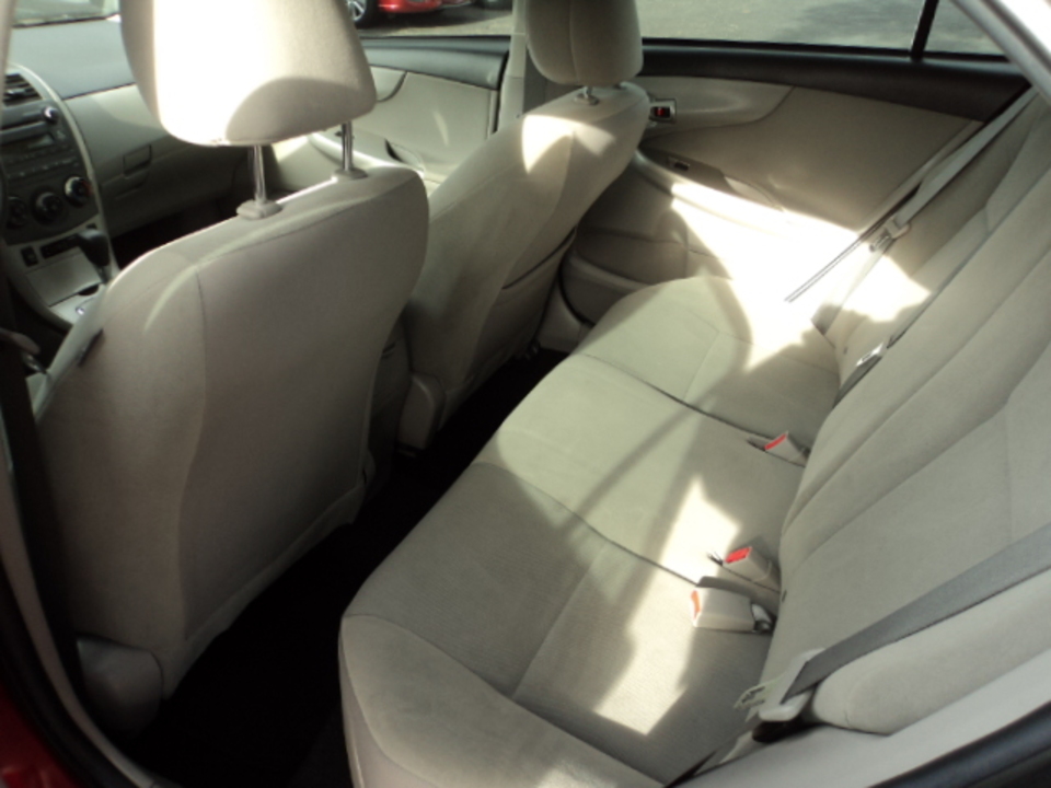 2011 Toyota Corolla LE 4-Speed AT