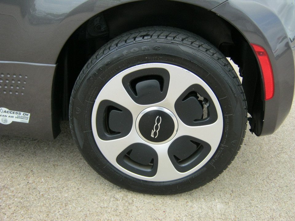 2015 Fiat 500e Battery Electric Hatchback