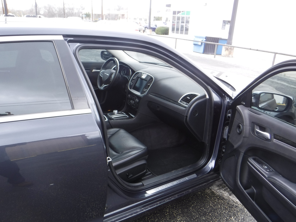 2017 Chrysler 300 C RWD