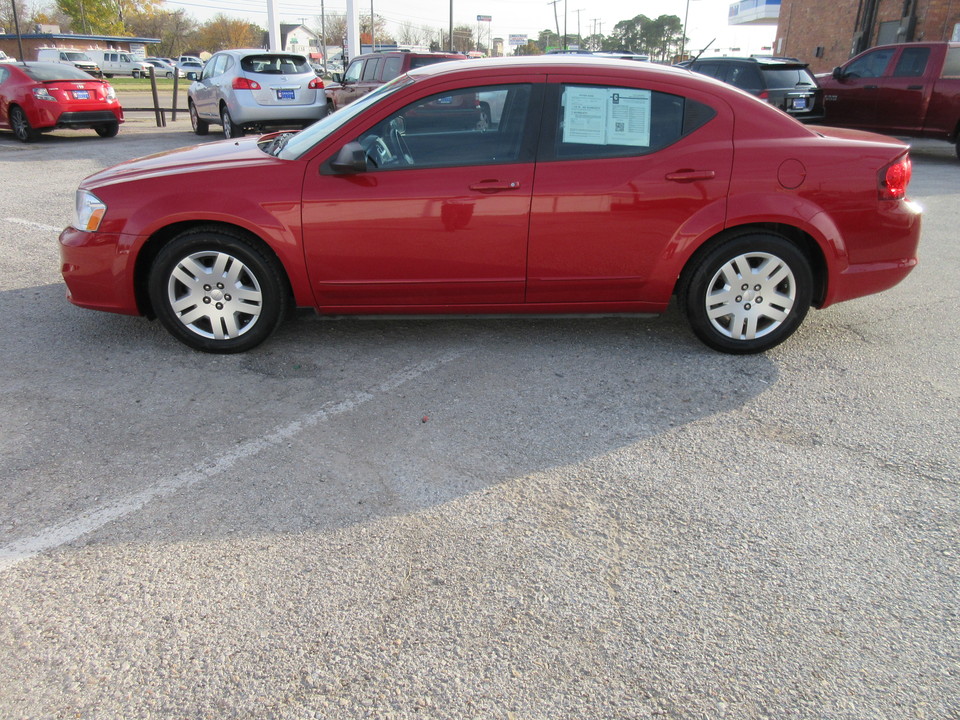 2013 Dodge Avenger Base