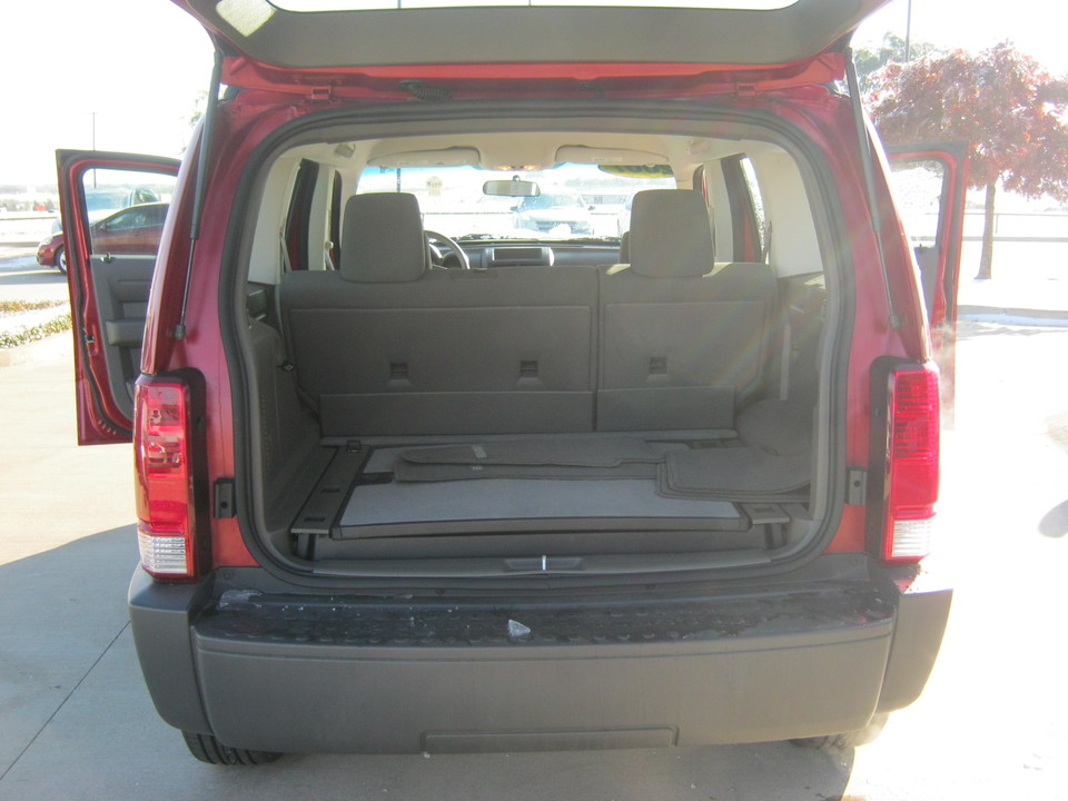 2007 Dodge Nitro SXT 2WD