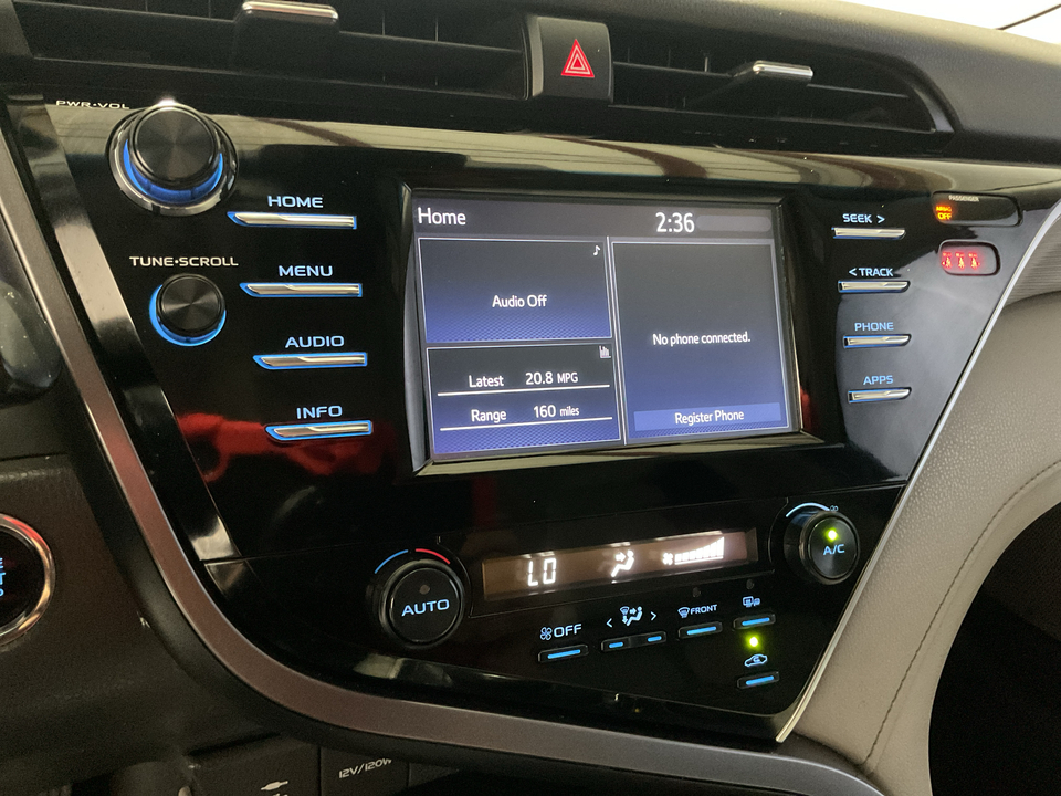 2018 Toyota Camry SE