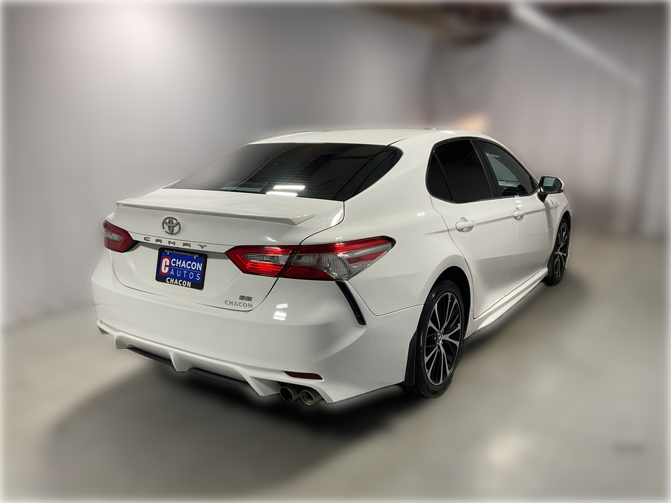 2018 Toyota Camry SE