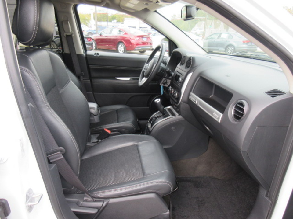 2016 Jeep Compass Latitude FWD