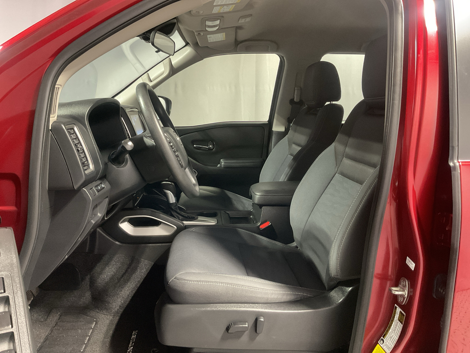 2023 Nissan Frontier SV Crew Cab 2WD