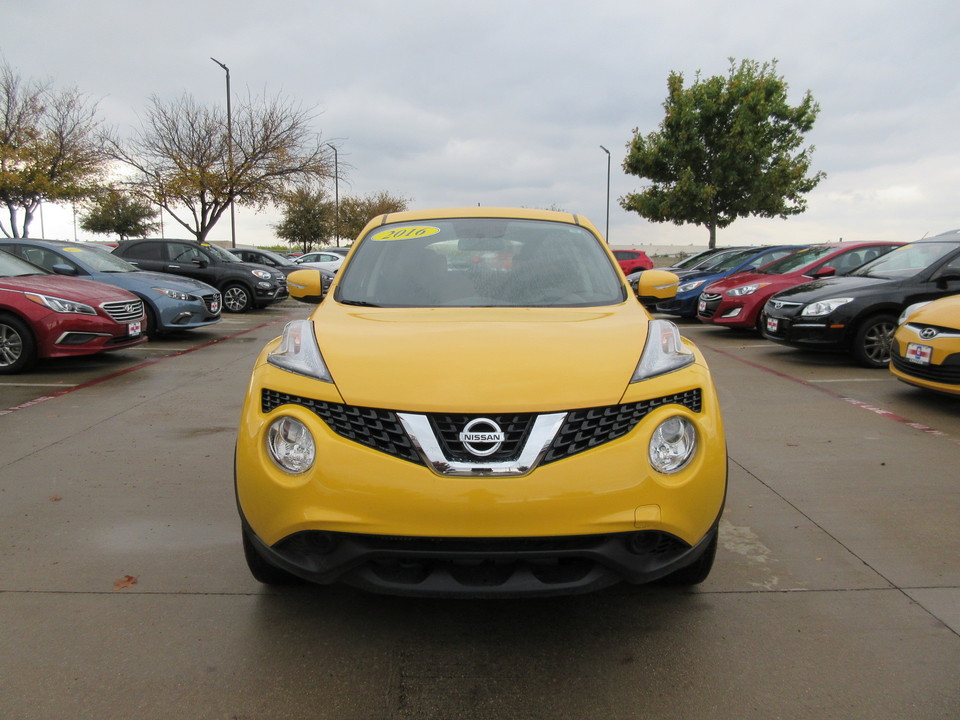 2016 Nissan Juke S FWD