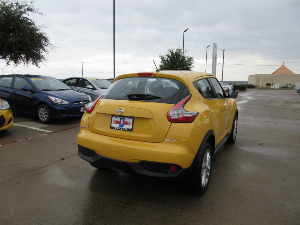 2016 Nissan Juke S FWD