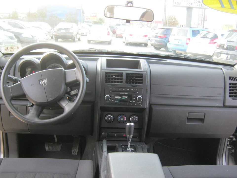 2011 Dodge Nitro Heat 2WD