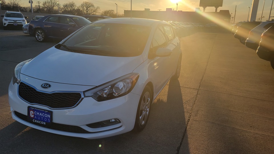 2016 Kia Forte 5-Door LX