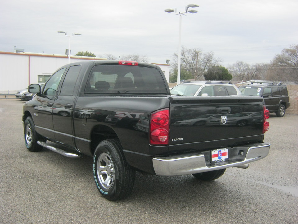 2008 Dodge Ram 1500 SXT Quad Cab 2WD