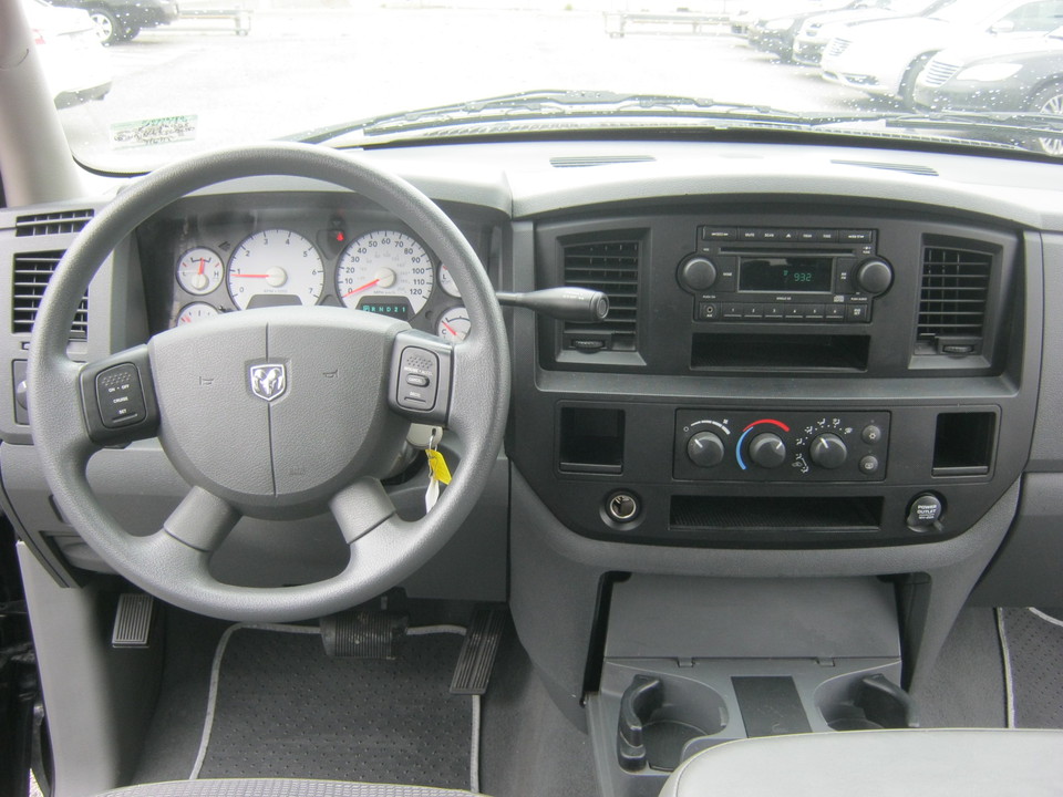 2008 Dodge Ram 1500 SXT Quad Cab 2WD