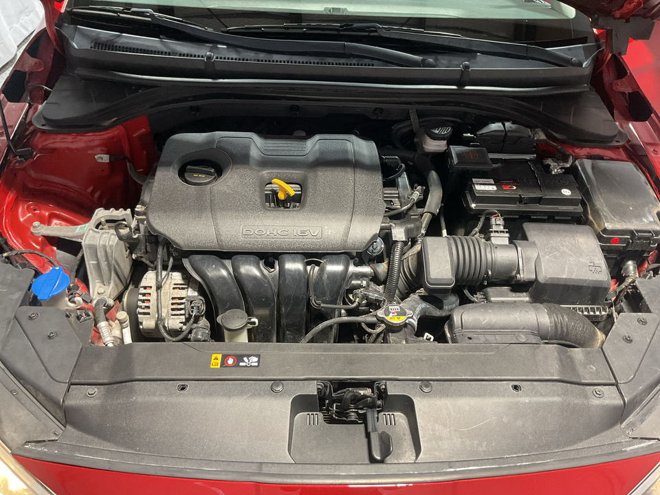 2020 Hyundai Elantra SE 6AT
