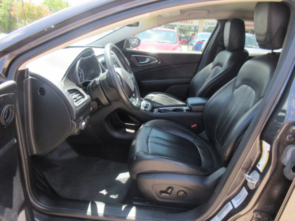 2015 Chrysler 200 C