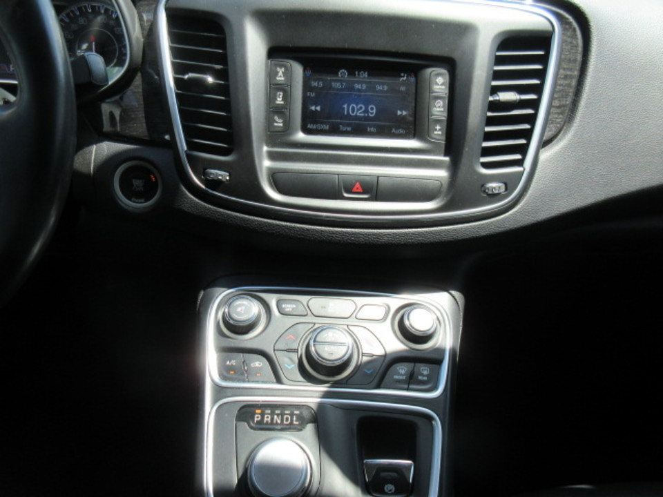 2015 Chrysler 200 C