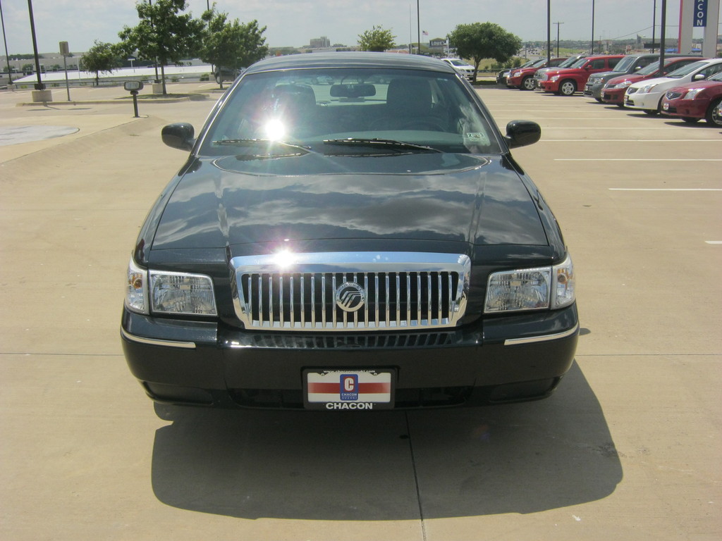 2011 Mercury Grand Marquis LS