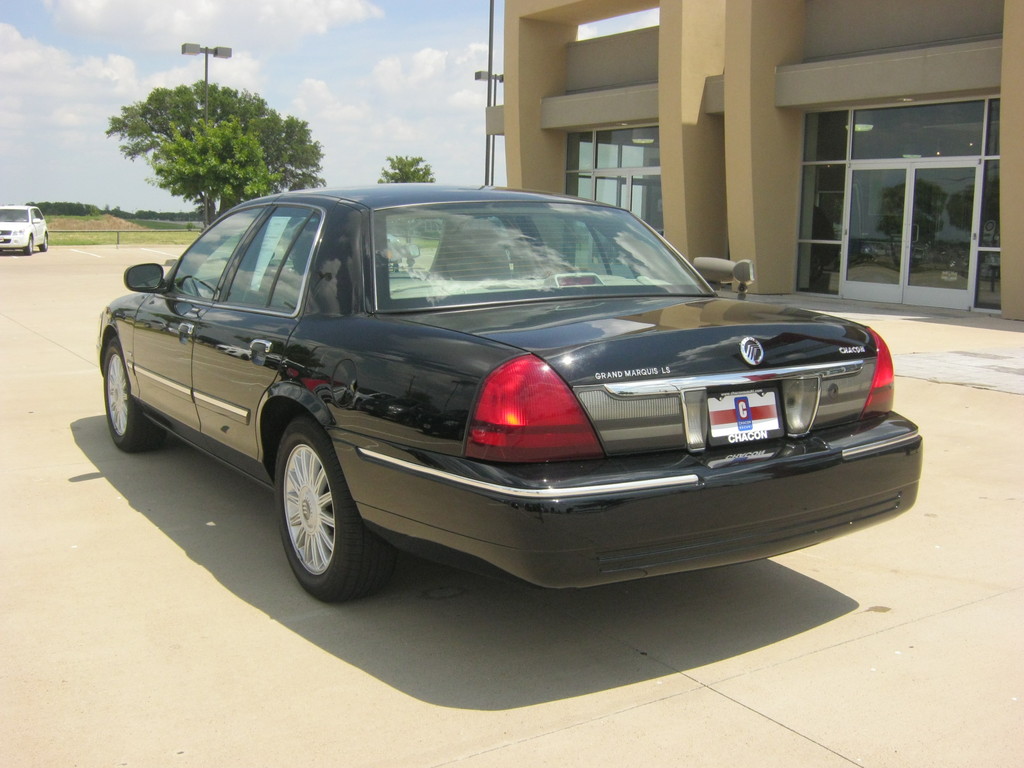 2011 Mercury Grand Marquis LS