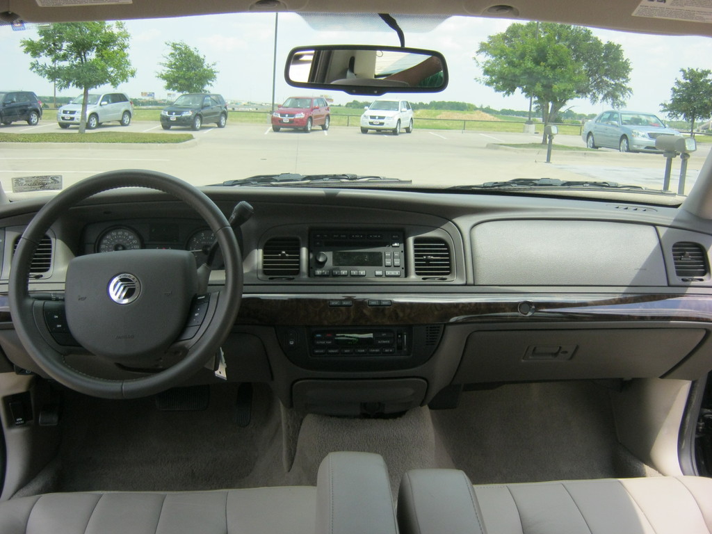 2011 Mercury Grand Marquis LS