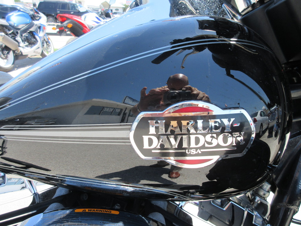 2010 Harley-Davidson FLHTCU -