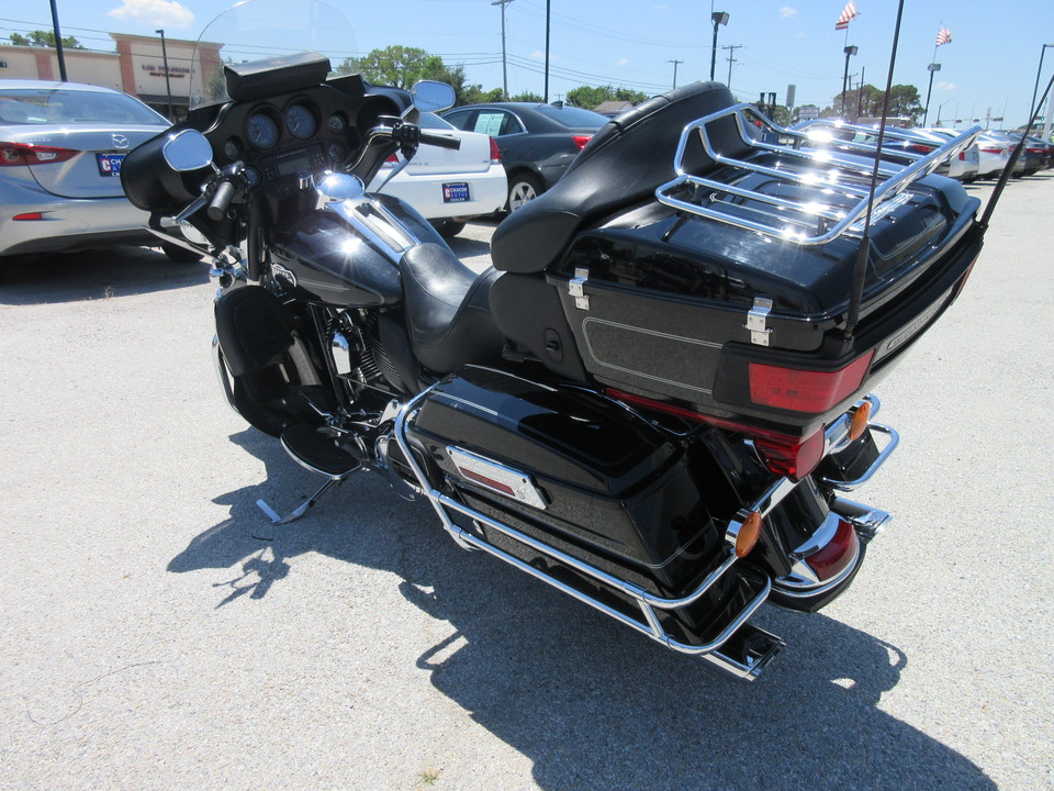 2010 Harley-Davidson FLHTCU -