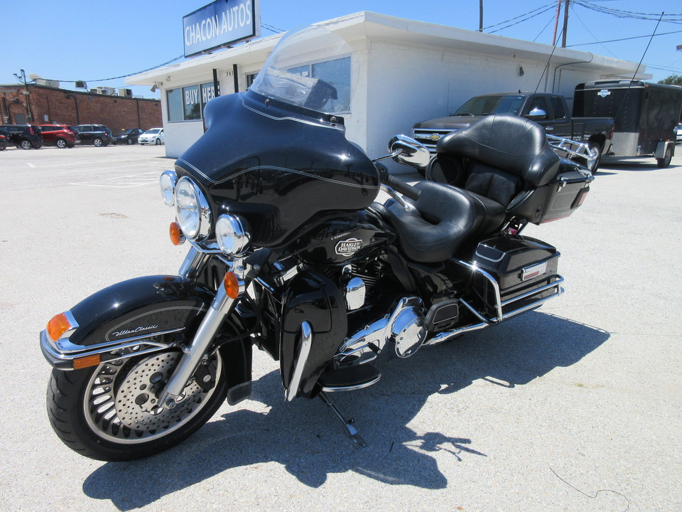 2010 Harley-Davidson FLHTCU -