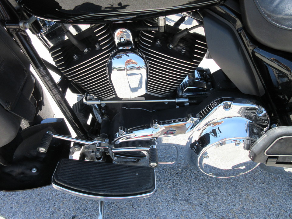 2010 Harley-Davidson FLHTCU -