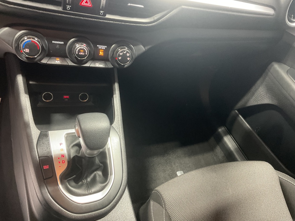 2023 Kia Forte LX
