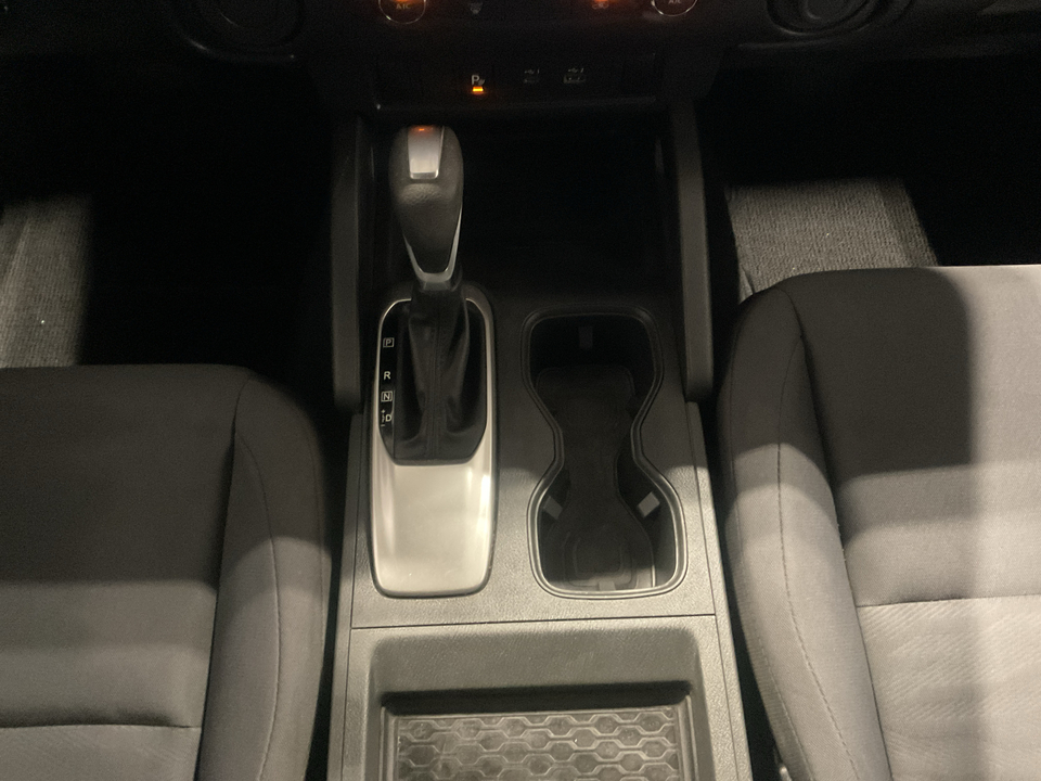 2023 Nissan Frontier S Crew Cab 2WD