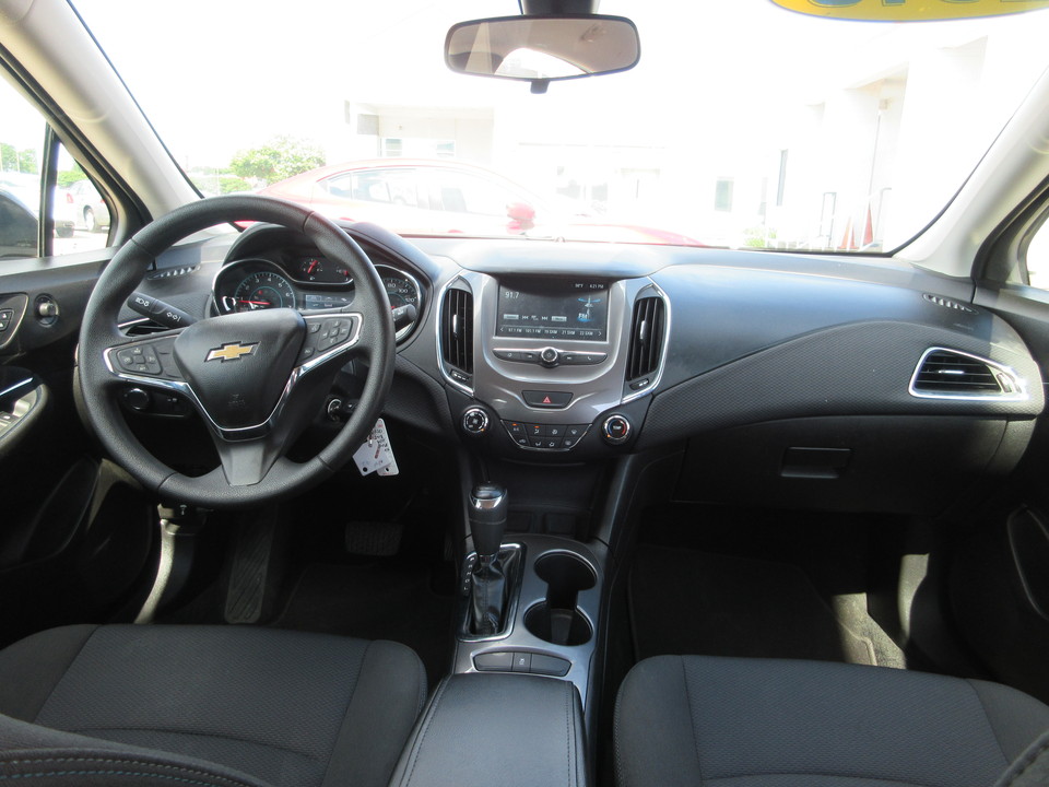 2018 Chevrolet Cruze LT Auto Hatchback